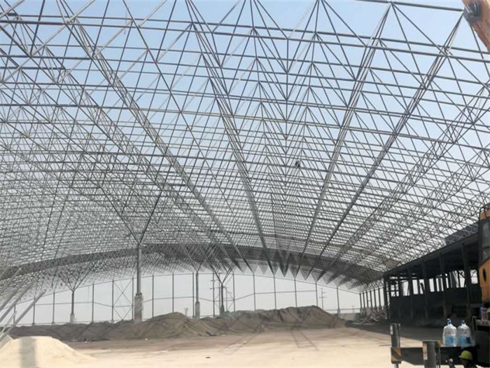 鹰潭钢厂料仓网架工程